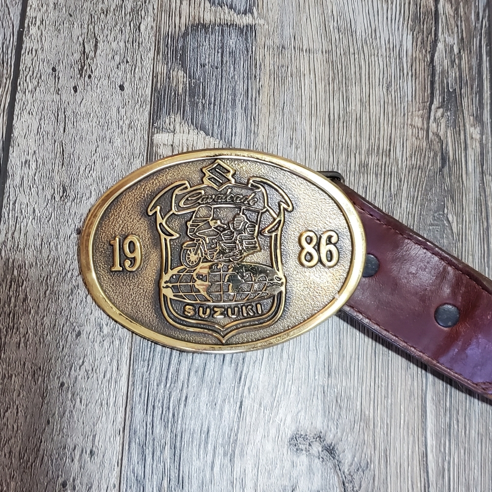 Suzuki  1985  Solid brass belt buckle